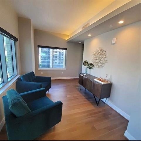 2323 N Akard Street - Photo 9
