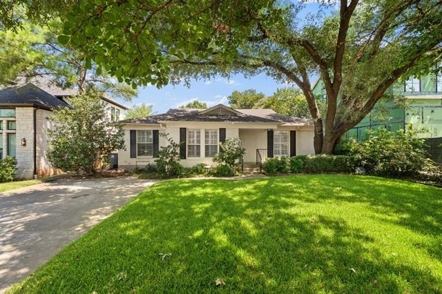 3881 Gaspar Drive - Photo 0