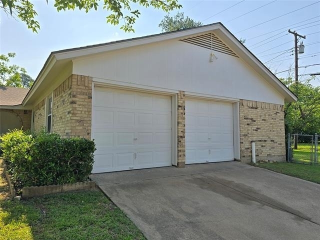 1000 Springdale Road - Photo 35