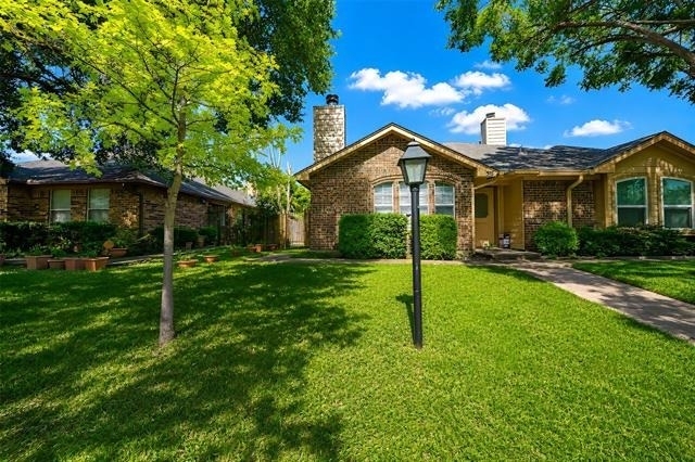 316 Crowe Drive - Photo 0