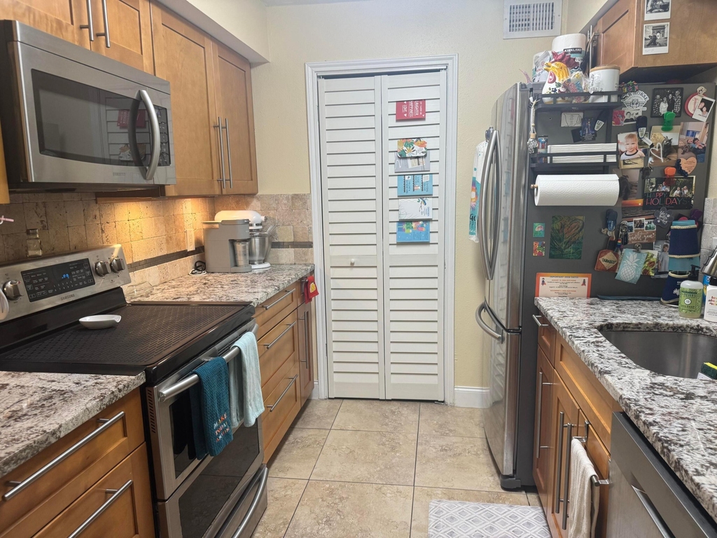 2662 Nw 33rd Street - Photo 6