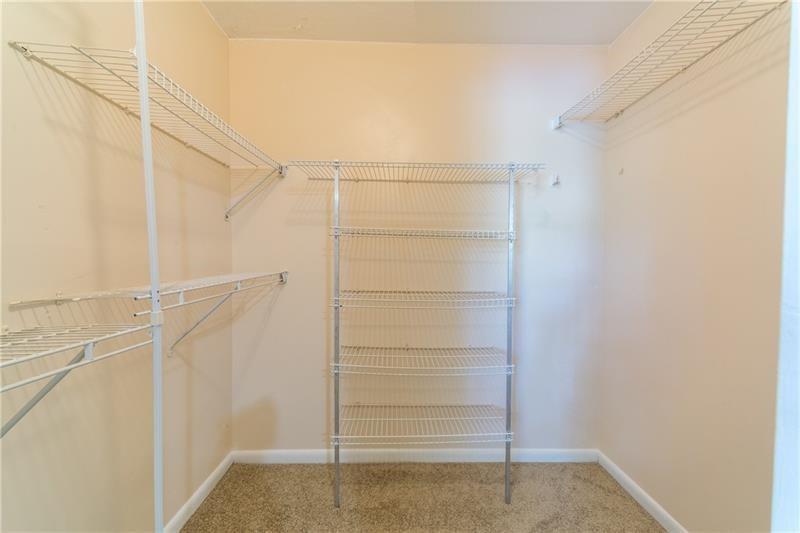 1343 Hampton Boulevard - Photo 9