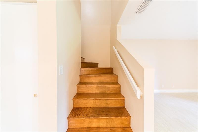 1343 Hampton Boulevard - Photo 6