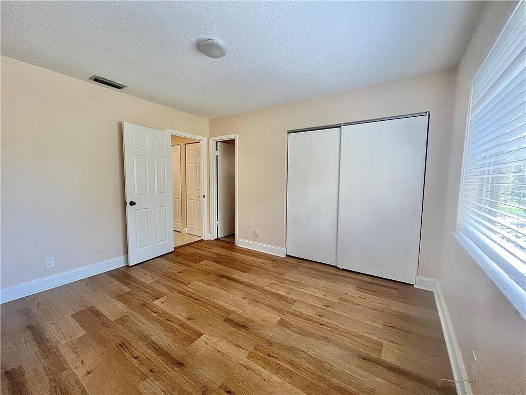 1343 Hampton Boulevard - Photo 10