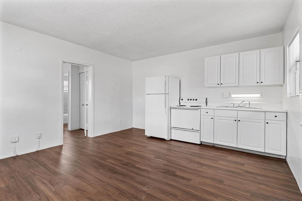 279 Sw 1st Street - Photo 3