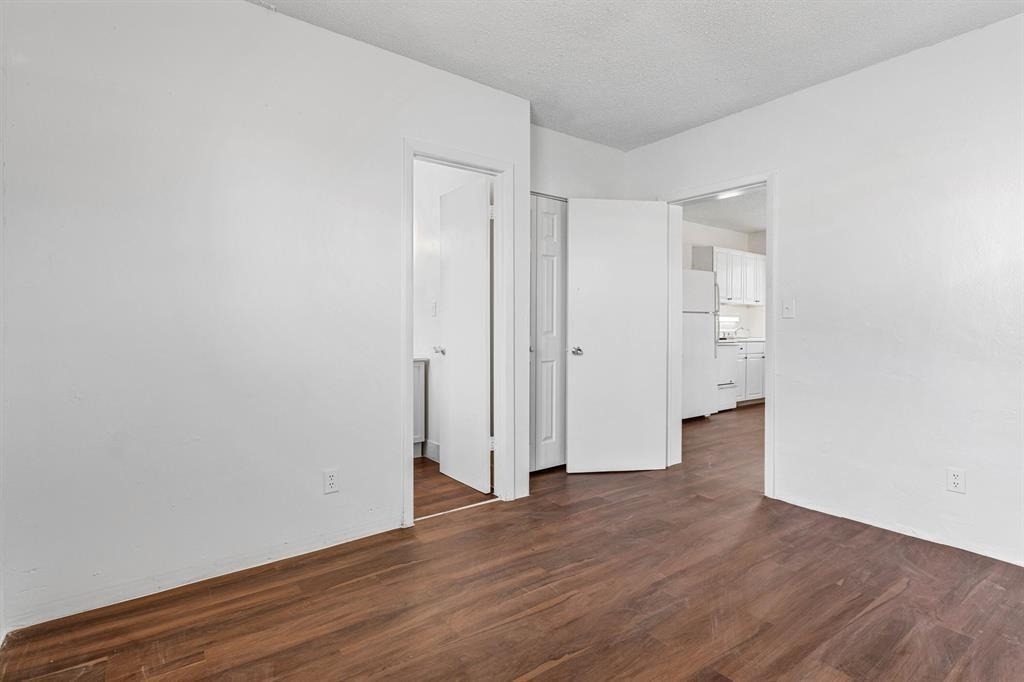 279 Sw 1st Street - Photo 4