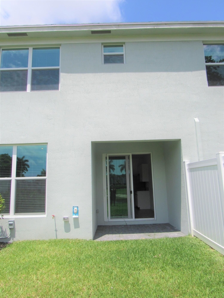 4332 Pond Lily Lane - Photo 21