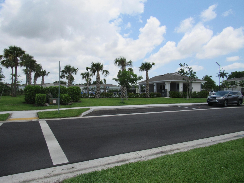 4332 Pond Lily Lane - Photo 35