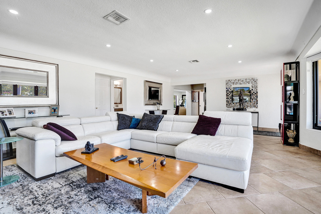 1520 Ne 53rd Street - Photo 13