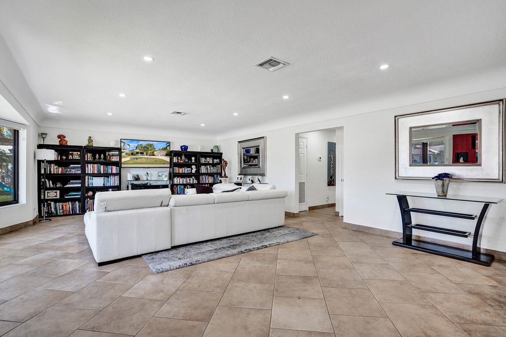 1520 Ne 53rd Street - Photo 11