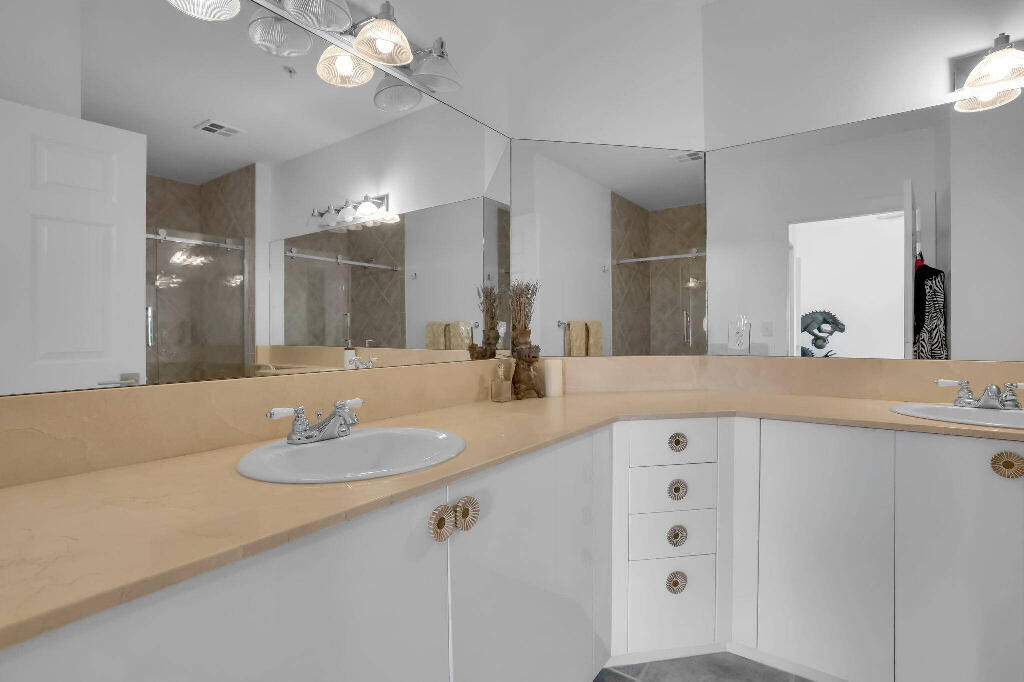 806 E Windward Way - Photo 14