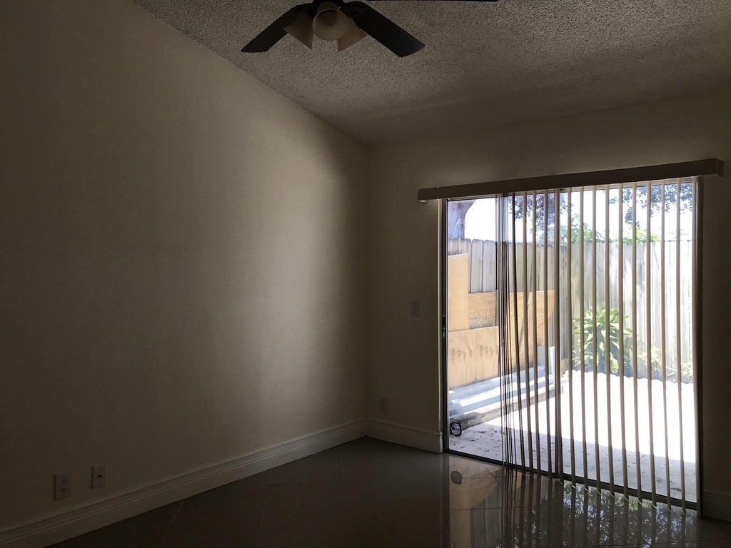 1534 Royal Forest Court - Photo 10