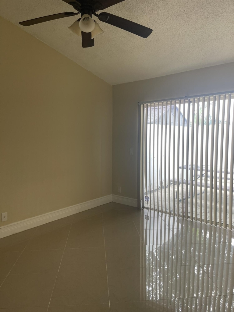 1534 Royal Forest Court - Photo 23
