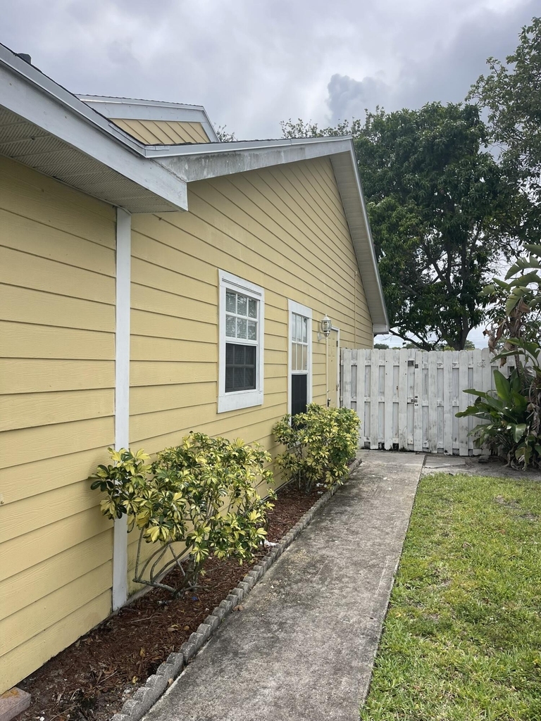 1534 Royal Forest Court - Photo 17