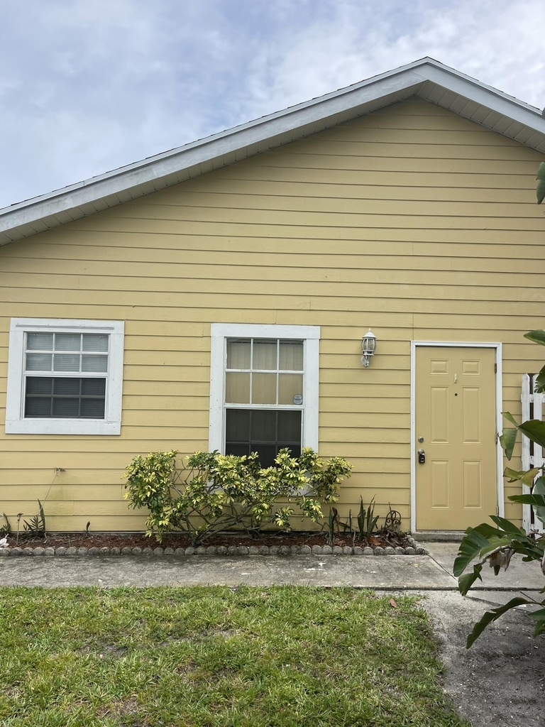 1534 Royal Forest Court - Photo 18