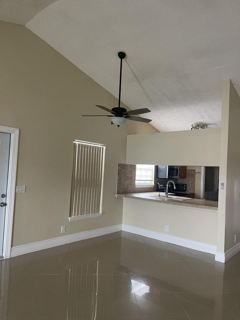 1534 Royal Forest Court - Photo 21