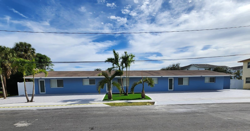 70 Nw 13th Avenue - Photo 0