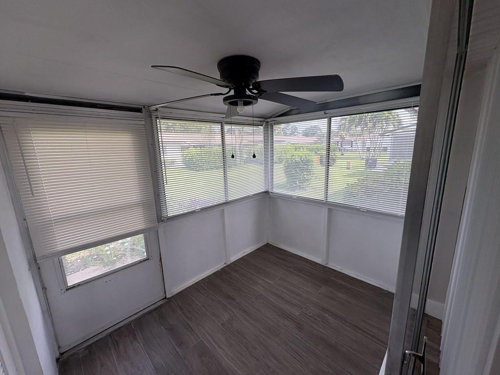 2930 Crosley Drive E - Photo 13