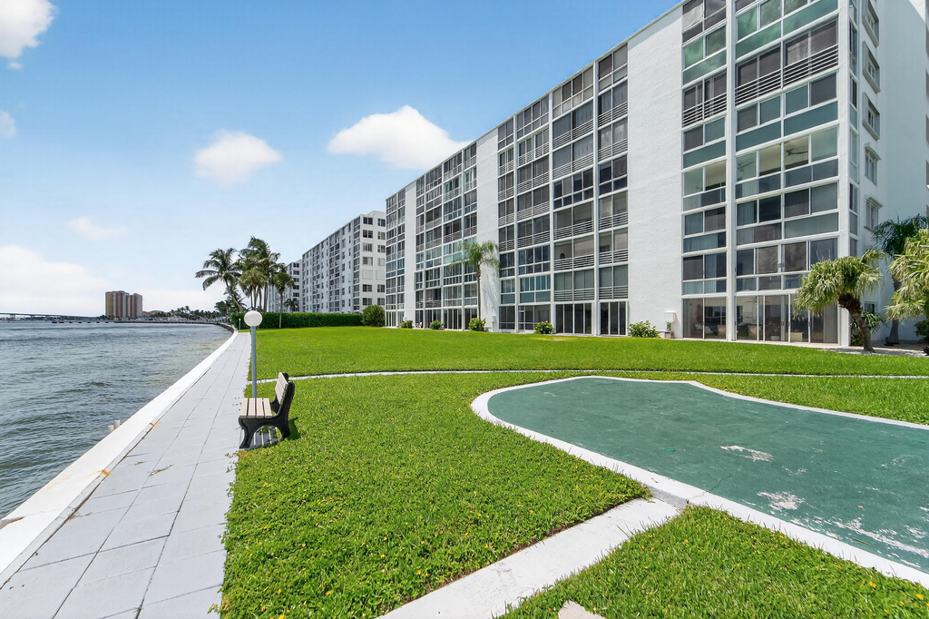 501 Lake Shore Drive - Photo 1