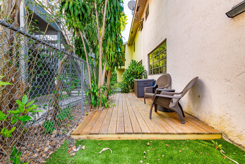 740 Se 1st Way - Photo 34