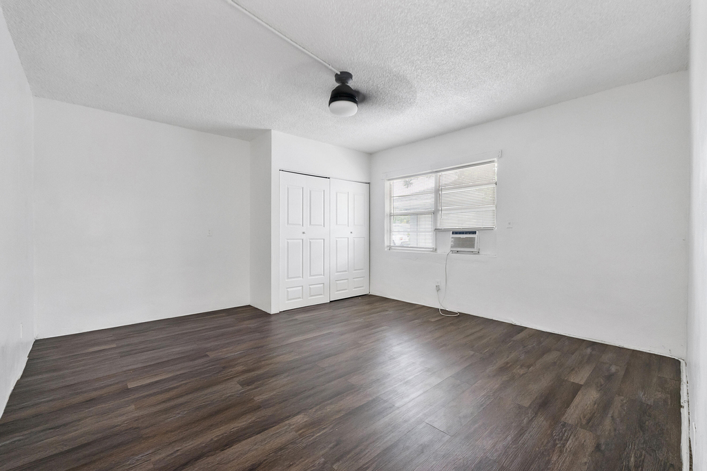 279 Sw 1st Street - Photo 3
