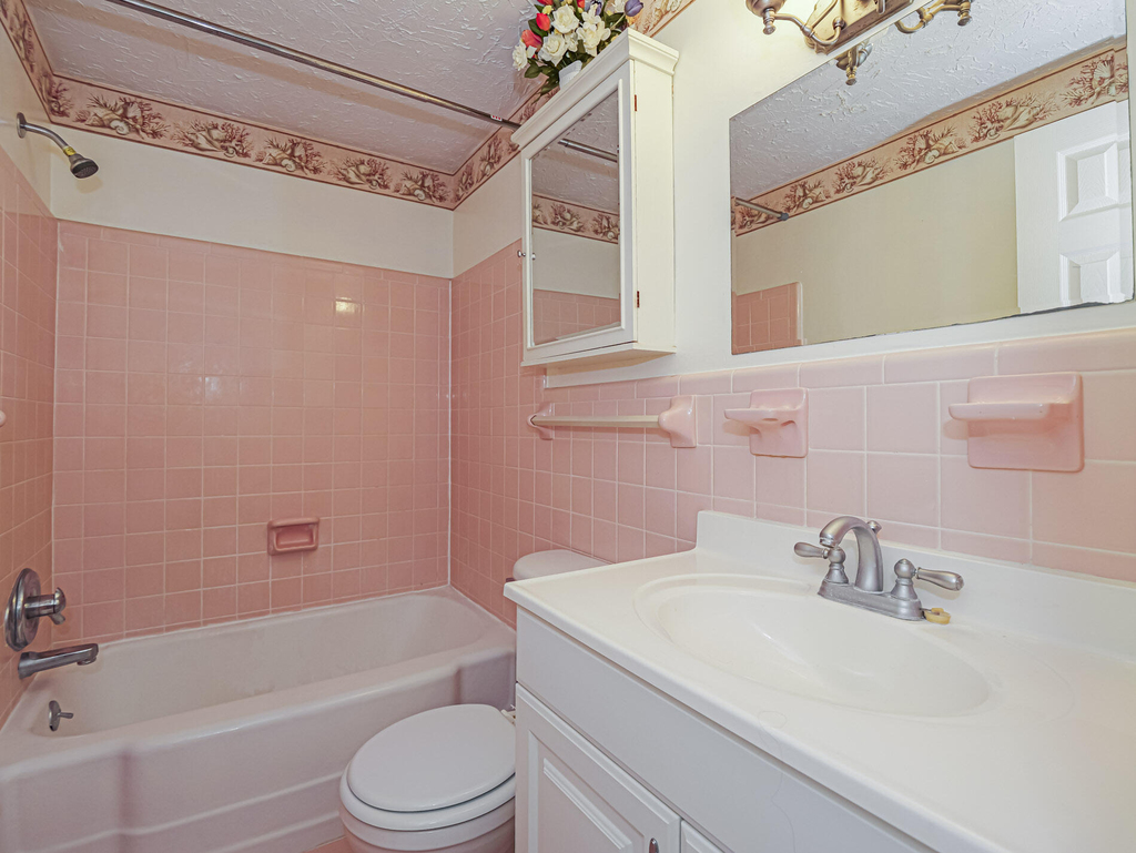677 Royal Palm Boulevard - Photo 25