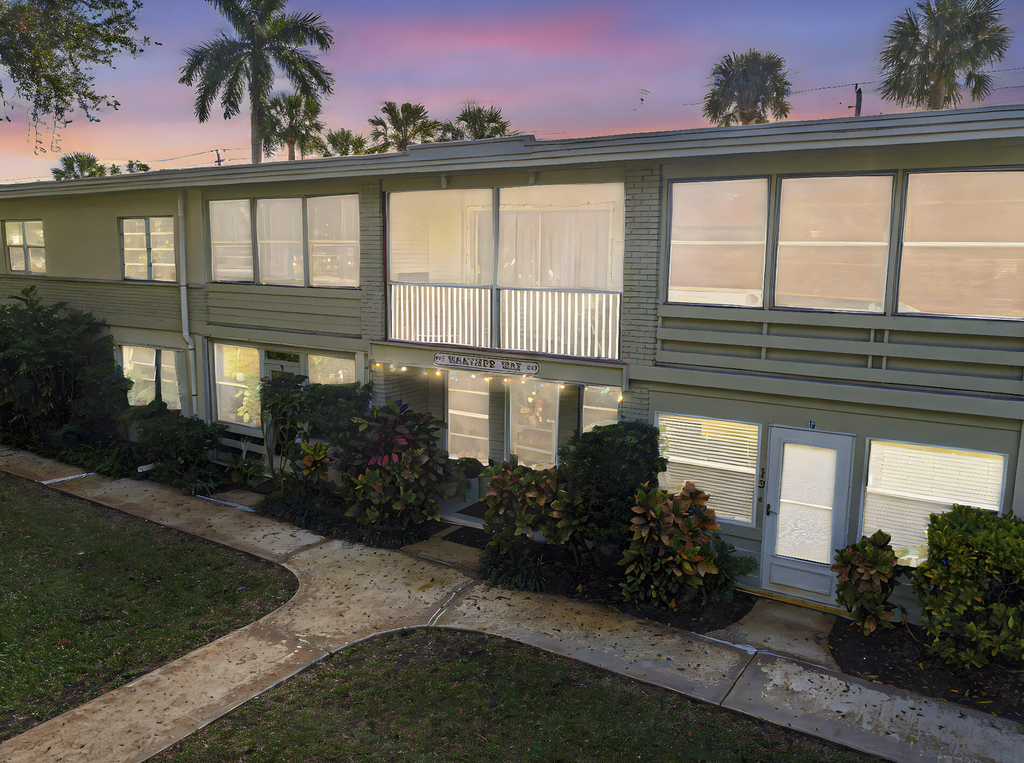 677 Royal Palm Boulevard - Photo 0