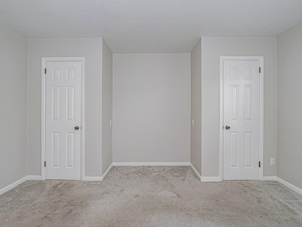 677 Royal Palm Boulevard - Photo 19