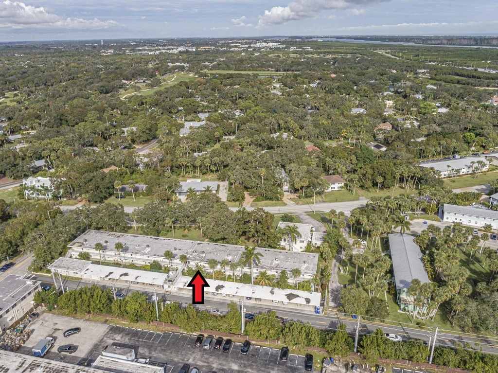 677 Royal Palm Boulevard - Photo 28