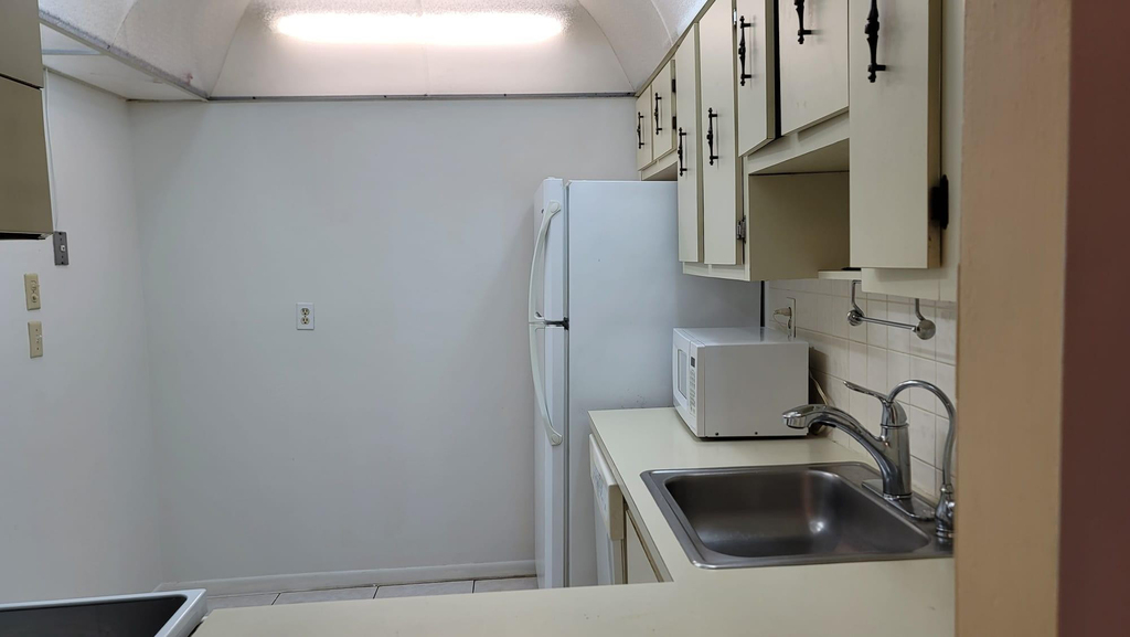4394 Nw 9th Avenue - Photo 2