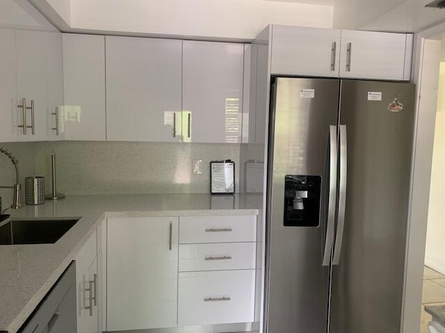 2850 N Palm Aire Drive - Photo 3