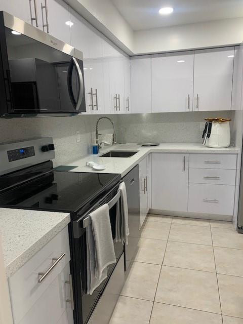 2850 N Palm Aire Drive - Photo 0