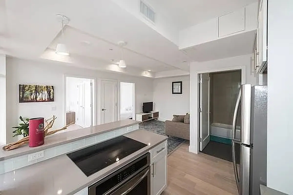87 Rogers Avenue - Photo 4