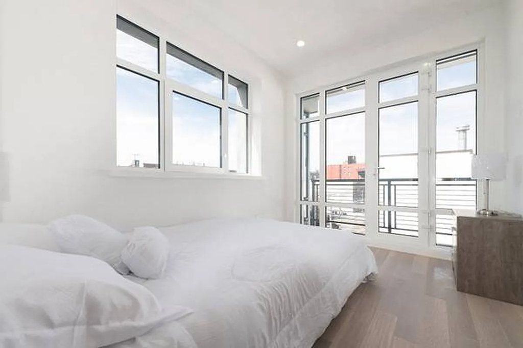 87 Rogers Avenue - Photo 6