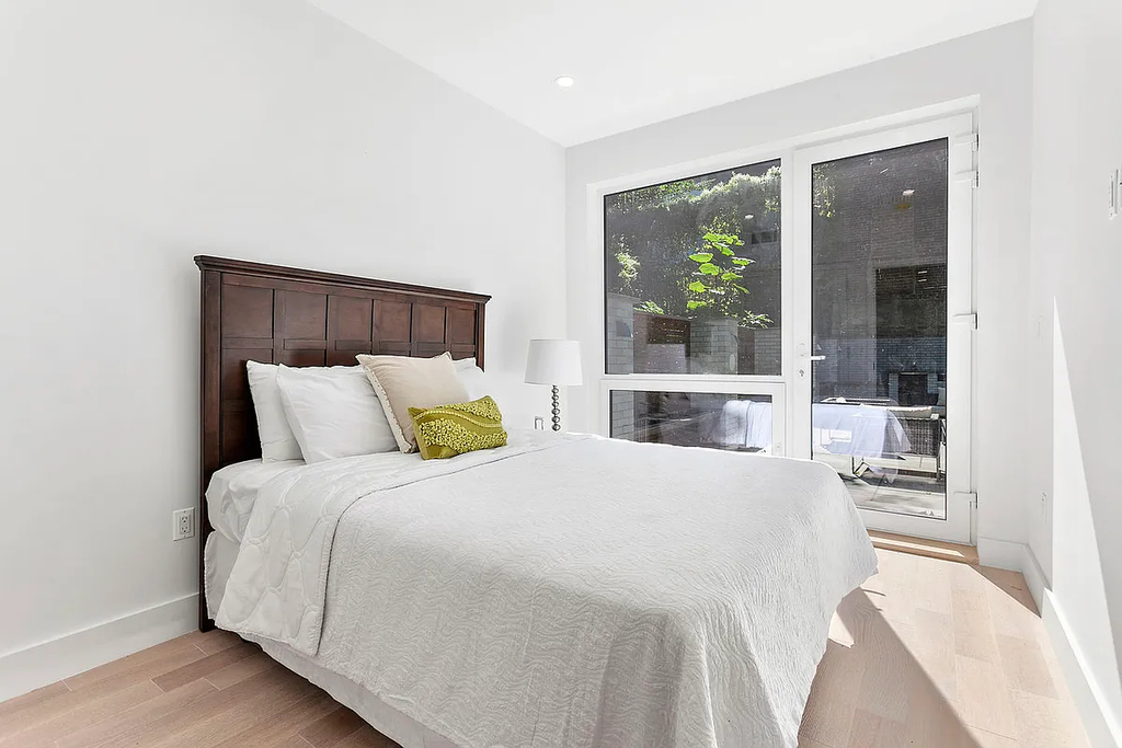 87 Rogers Avenue - Photo 5