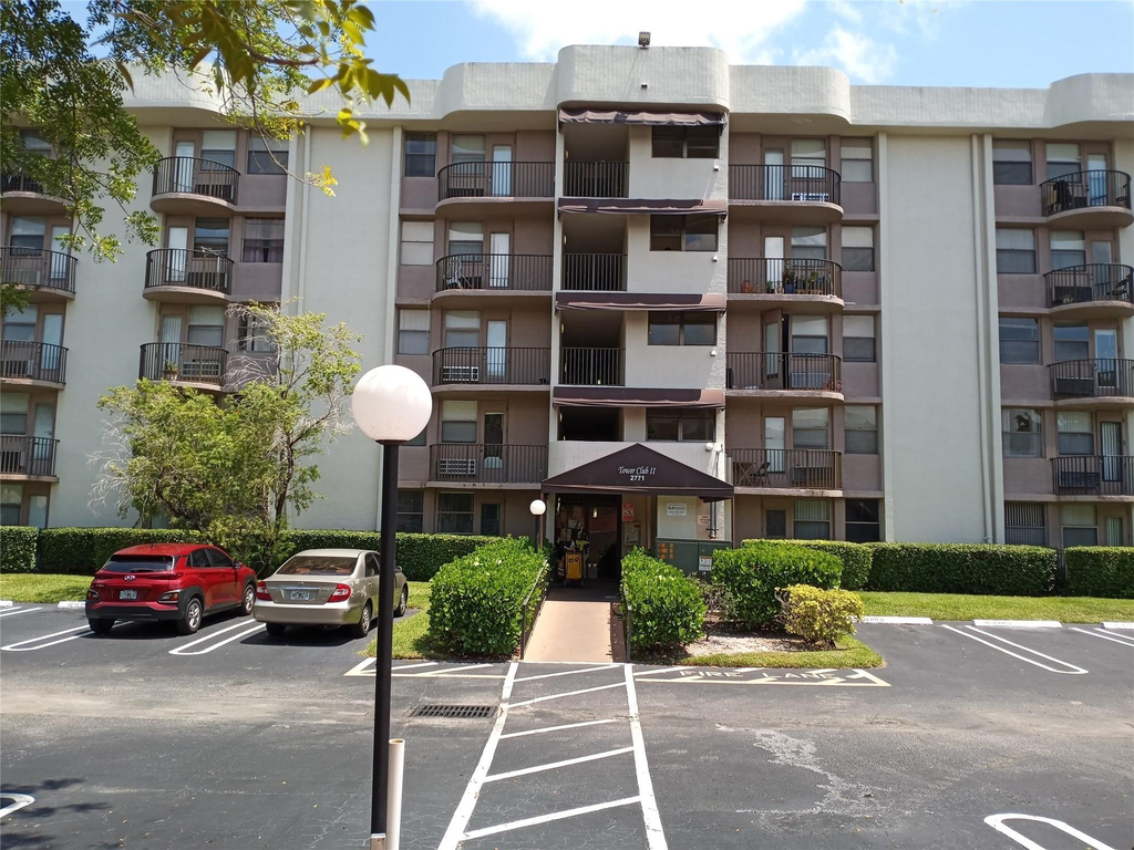 2771 Riverside Drive - Photo 1