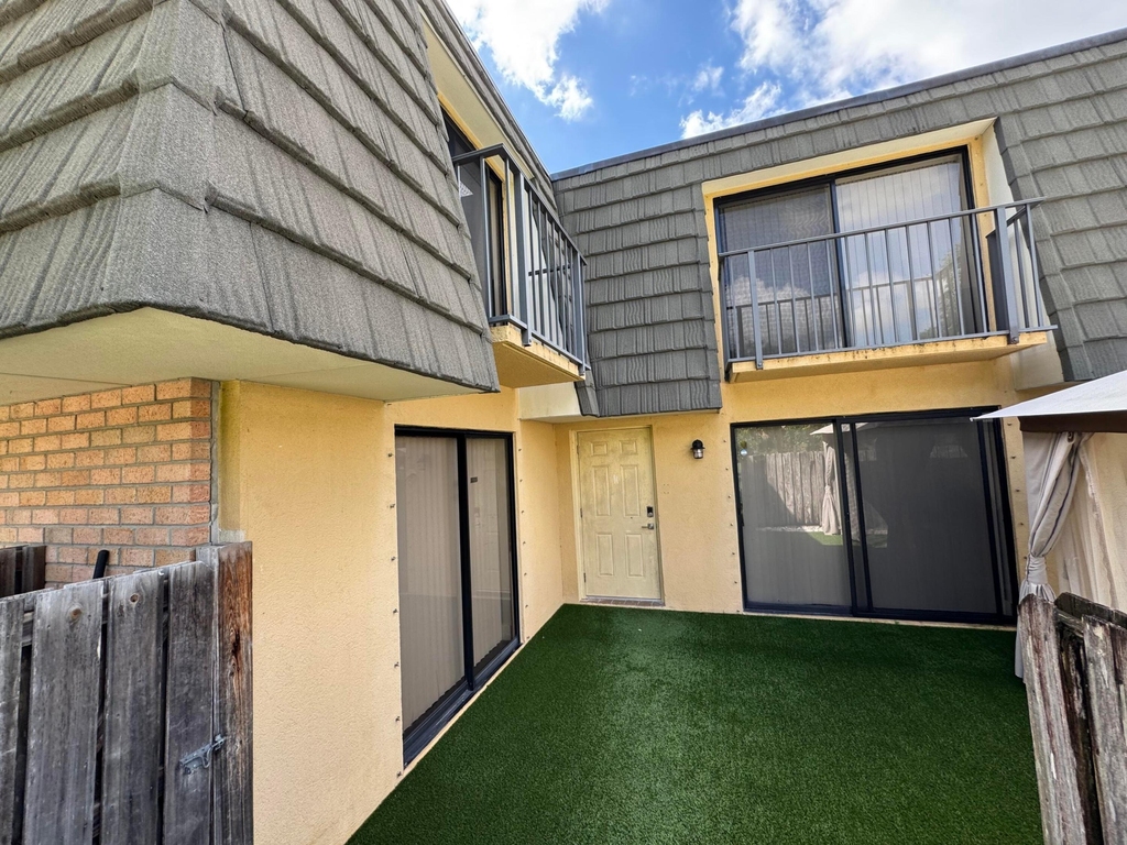 4709 47th Way - Photo 3