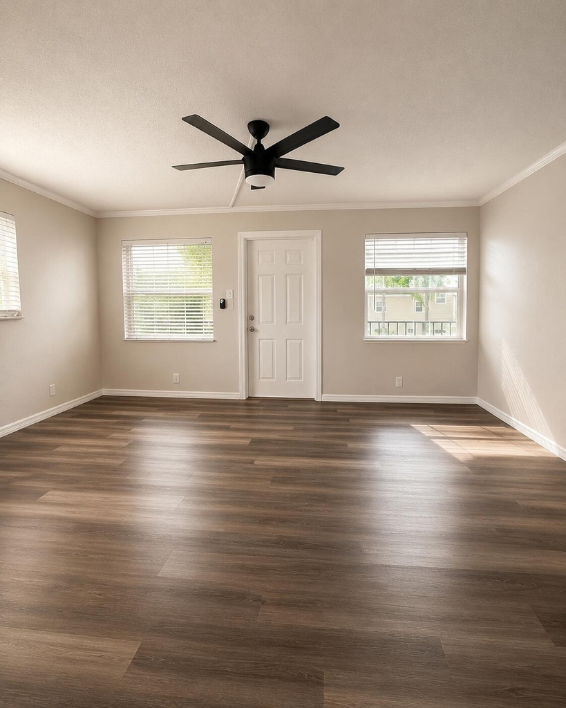611 Ne 14th Avenue - Photo 2