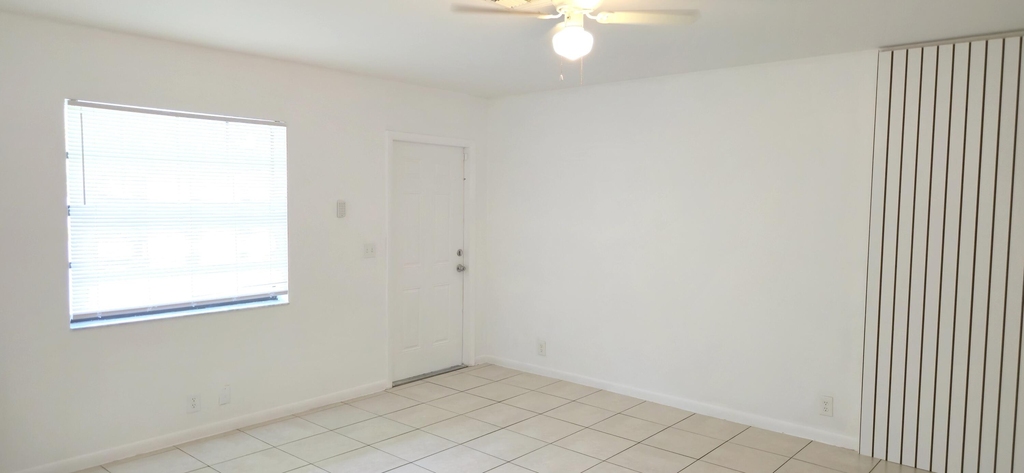 255 Sw 12th Street - Photo 20
