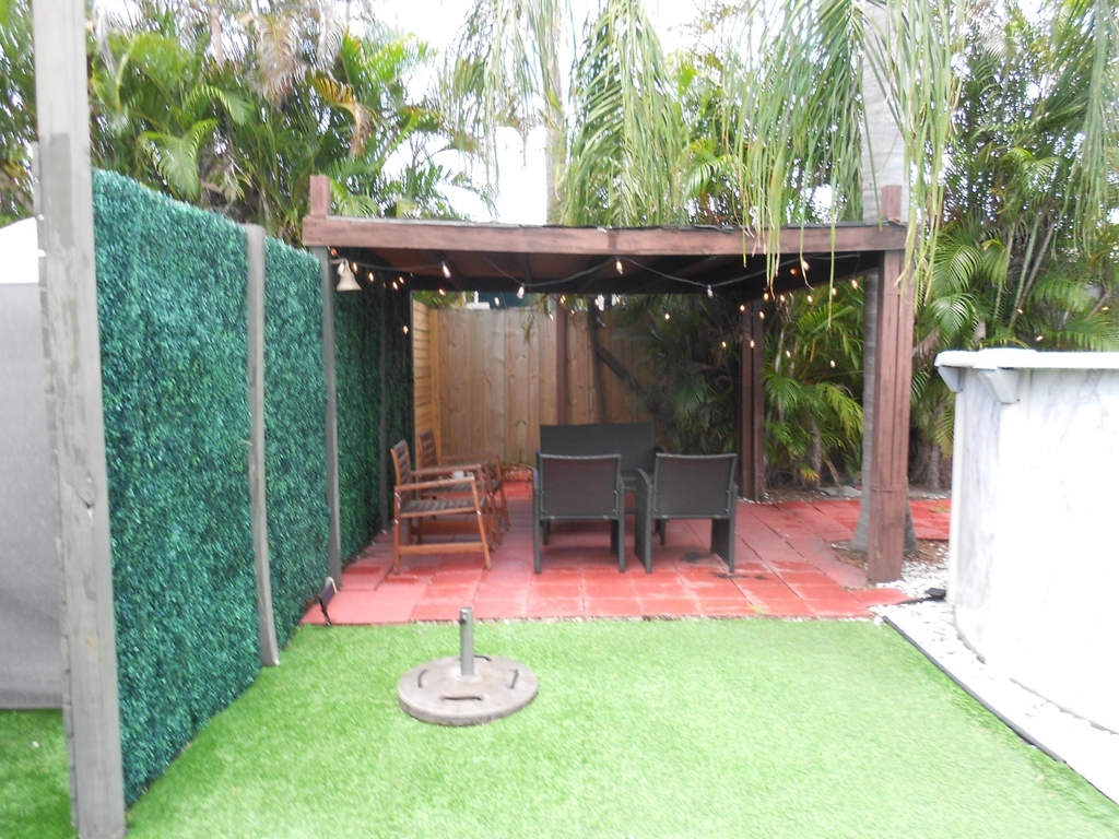 817 Nw 30th Court - Photo 15
