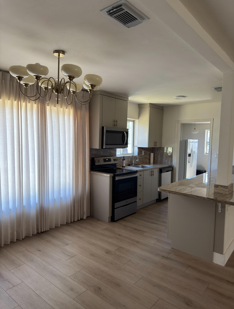 2648 Washington Street - Photo 9