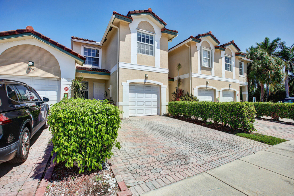 11705 Nw 47th Drive - Photo 1