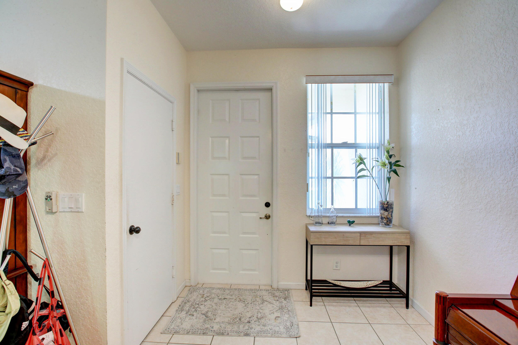 11705 Nw 47th Drive - Photo 4