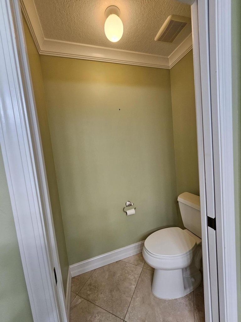 7526 Pinewalk Drive S - Photo 10