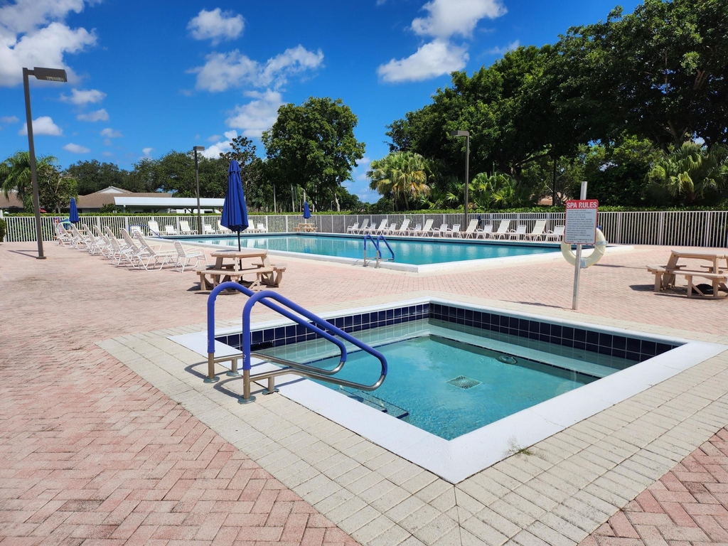 8951 Sunnywood Place - Photo 46