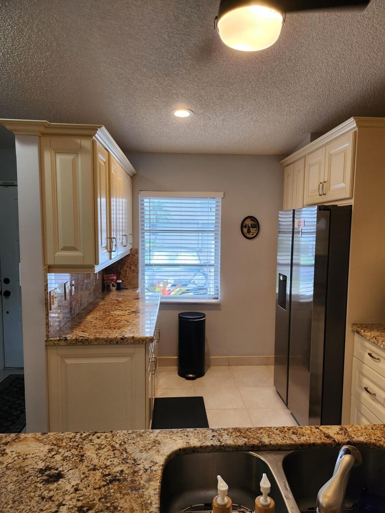 8951 Sunnywood Place - Photo 8