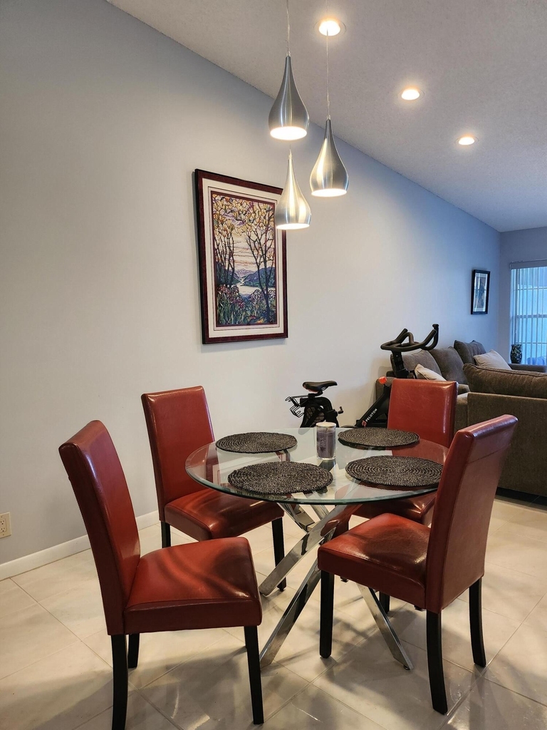 8951 Sunnywood Place - Photo 19