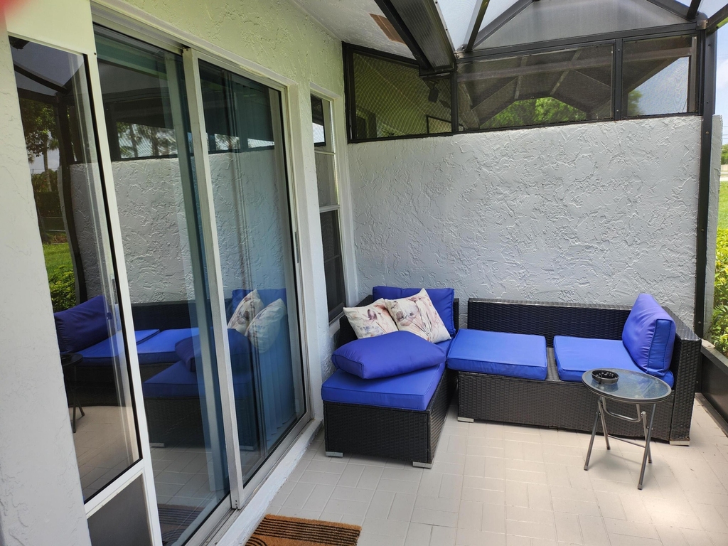 8951 Sunnywood Place - Photo 21