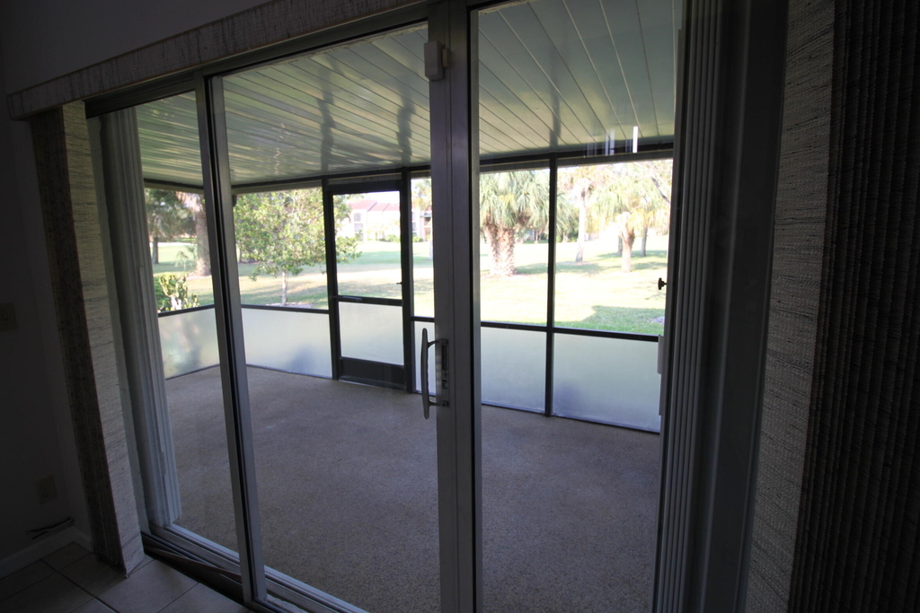 7342 Pinewalk Drive S - Photo 19