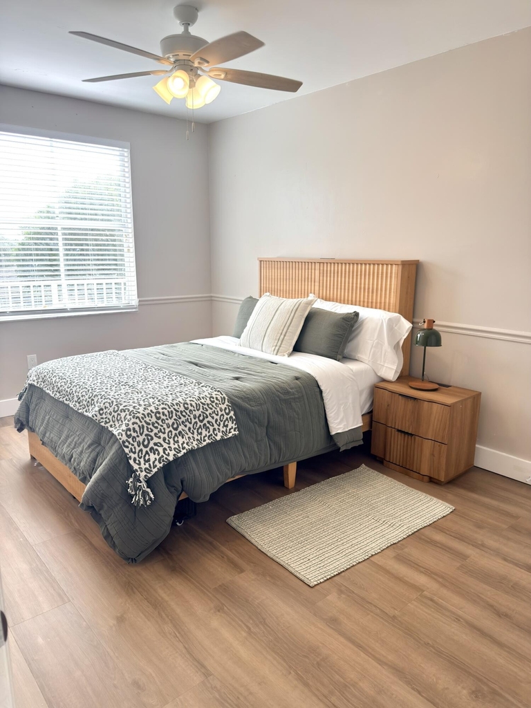 2060 Greenview Shores Boulevard - Photo 8